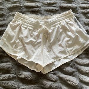 Hotty hot low rise 2.5 inch lined shorts